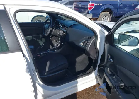 2014 Dodge Avenger Se z USA, uszkodzony, nr VIN 1C3CDZAB6EN167404